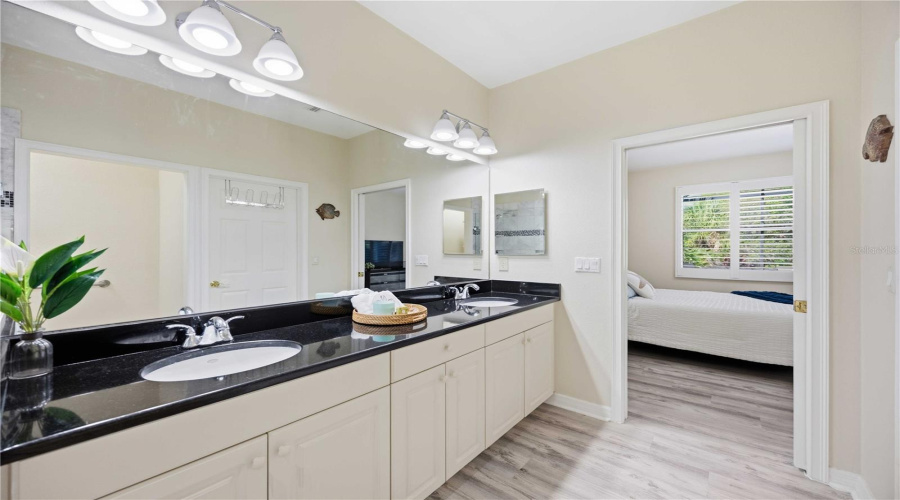North Venice, Florida 34275, 2 Bedroom Bedrooms, ,2 Bathroombathrooms,Residential,For Sale,Mestre,0,Mfrn6145097
