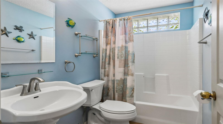 Secondary Bathroom.
