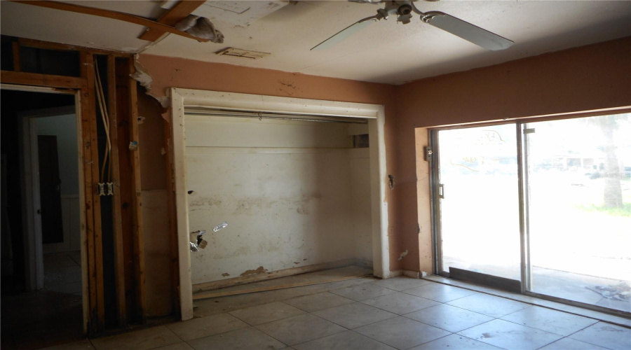 Ruskin, Florida 33570, 3 Bedroom Bedrooms, ,2 Bathroombathrooms,Residential,For Sale,1St,0,Mfrtb8542944
