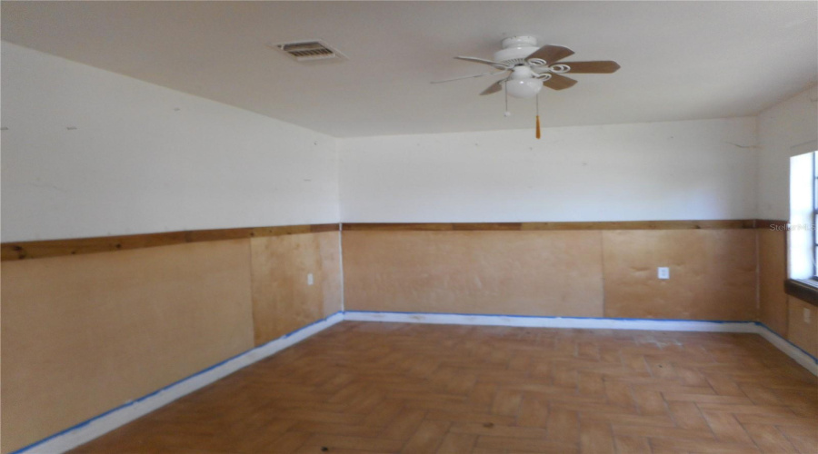 Ruskin, Florida 33570, 3 Bedroom Bedrooms, ,2 Bathroombathrooms,Residential,For Sale,1St,0,Mfrtb8542944