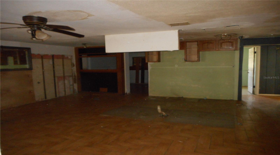 Ruskin, Florida 33570, 3 Bedroom Bedrooms, ,2 Bathroombathrooms,Residential,For Sale,1St,0,Mfrtb8542944