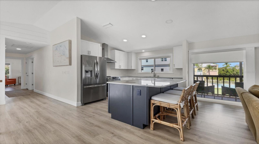 Longboat Key, Florida 34228, 2 Bedroom Bedrooms, ,2 Bathroombathrooms,Residential,For Sale,Tarawitt,0,Mfra4684674