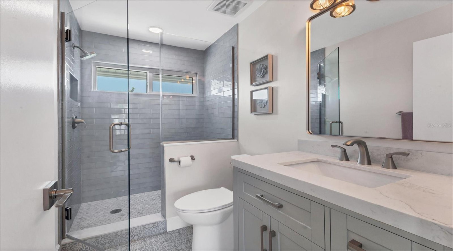 Longboat Key, Florida 34228, 2 Bedroom Bedrooms, ,2 Bathroombathrooms,Residential,For Sale,Tarawitt,0,Mfra4684674