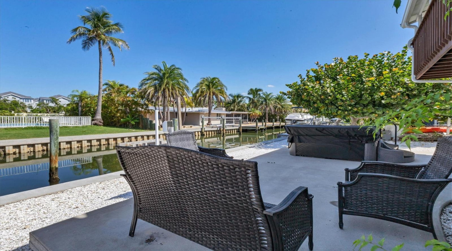 Longboat Key, Florida 34228, 2 Bedroom Bedrooms, ,2 Bathroombathrooms,Residential,For Sale,Tarawitt,0,Mfra4684674