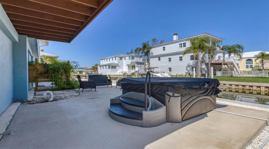 Longboat Key, Florida 34228, 2 Bedroom Bedrooms, ,2 Bathroombathrooms,Residential,For Sale,Tarawitt,0,Mfra4684674