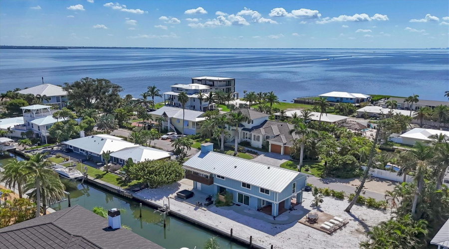 Longboat Key, Florida 34228, 2 Bedroom Bedrooms, ,2 Bathroombathrooms,Residential,For Sale,Tarawitt,0,Mfra4684674