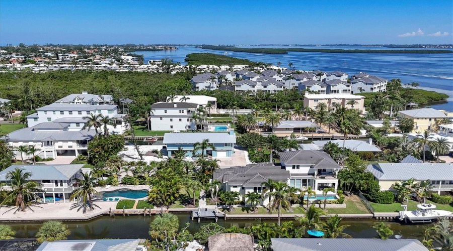 Longboat Key, Florida 34228, 2 Bedroom Bedrooms, ,2 Bathroombathrooms,Residential,For Sale,Tarawitt,0,Mfra4684674