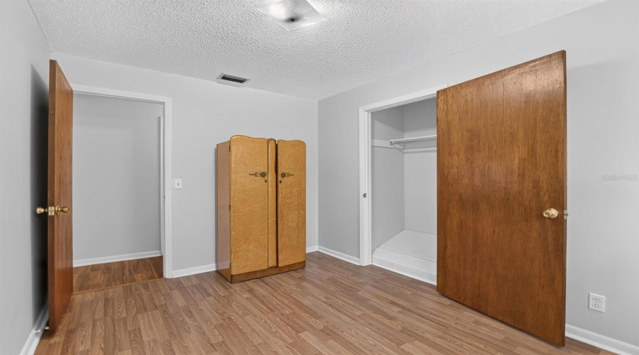 Brandon, Florida 33510, 3 Bedroom Bedrooms, ,2 Bathroombathrooms,Residential,For Sale,Alma,0,Mfrtb8543028