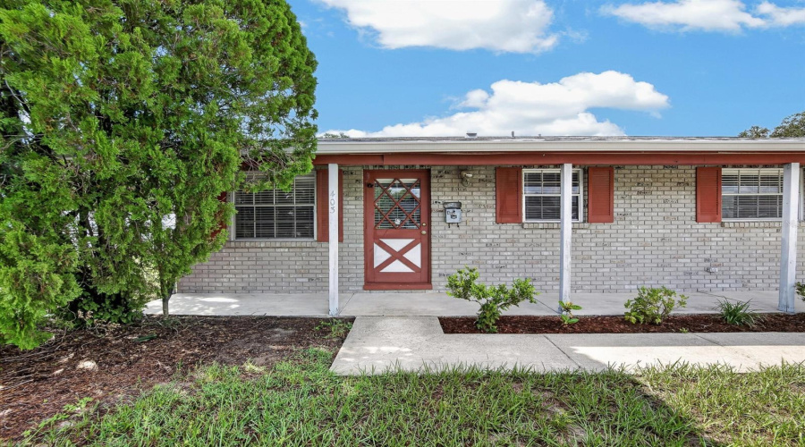Brandon, Florida 33510, 3 Bedroom Bedrooms, ,2 Bathroombathrooms,Residential,For Sale,Alma,0,Mfrtb8543028
