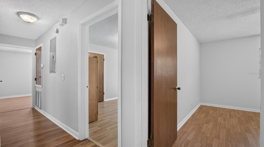 Brandon, Florida 33510, 3 Bedroom Bedrooms, ,2 Bathroombathrooms,Residential,For Sale,Alma,0,Mfrtb8543028