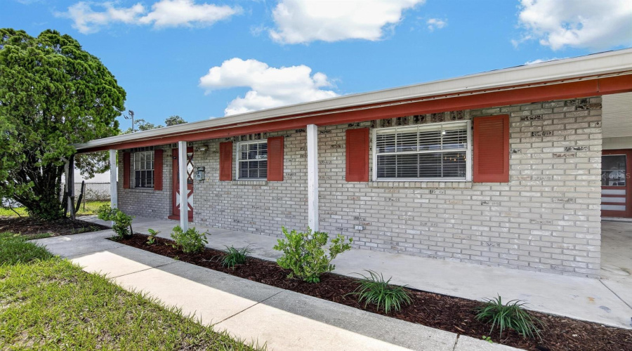 Brandon, Florida 33510, 3 Bedroom Bedrooms, ,2 Bathroombathrooms,Residential,For Sale,Alma,0,Mfrtb8543028