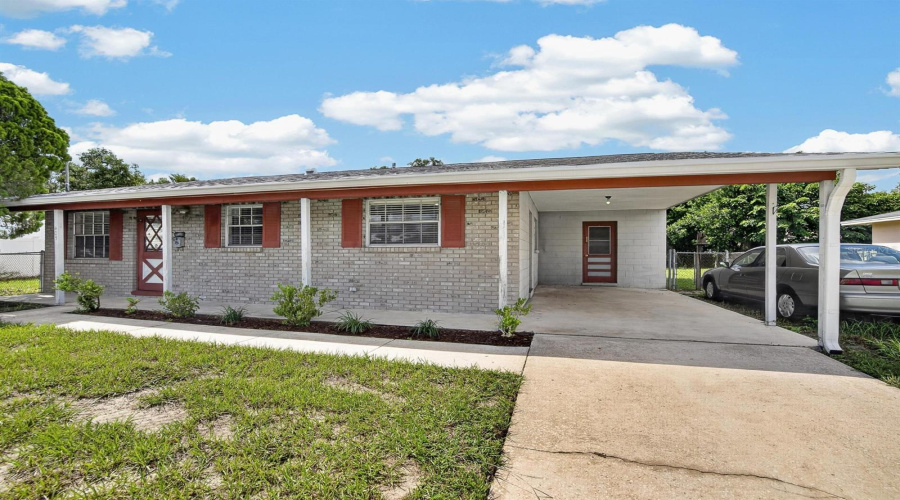 Brandon, Florida 33510, 3 Bedroom Bedrooms, ,2 Bathroombathrooms,Residential,For Sale,Alma,0,Mfrtb8543028