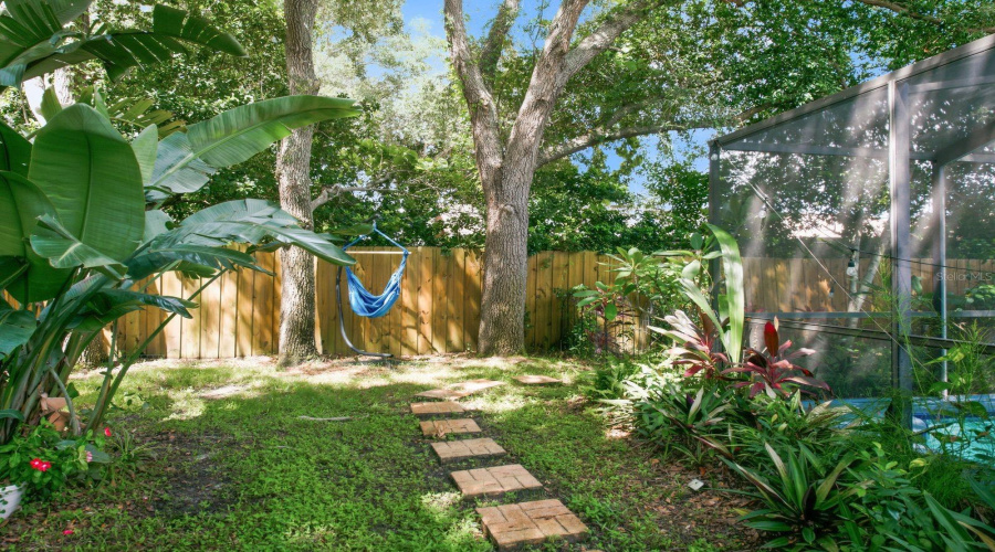 Escape To The Hammock!