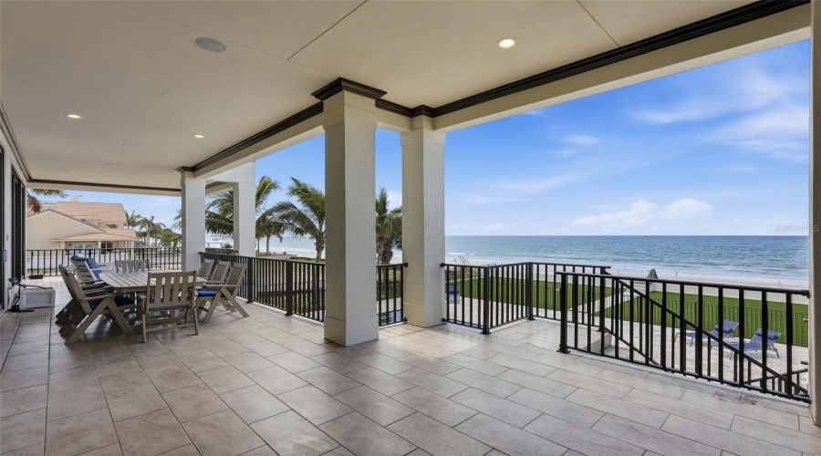Redington Beach, Florida 33708, 5 Bedroom Bedrooms, ,4 Bathroombathrooms,Residential,For Sale,Gulf,0,Mfrtb8530265
