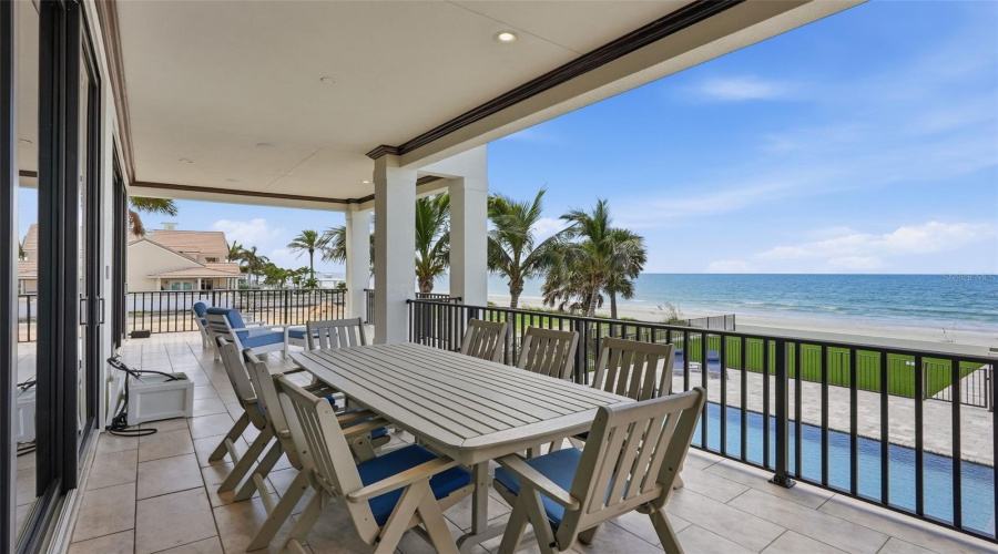 Redington Beach, Florida 33708, 5 Bedroom Bedrooms, ,4 Bathroombathrooms,Residential,For Sale,Gulf,0,Mfrtb8530265