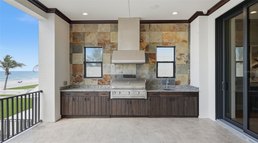 Redington Beach, Florida 33708, 5 Bedroom Bedrooms, ,4 Bathroombathrooms,Residential,For Sale,Gulf,0,Mfrtb8530265