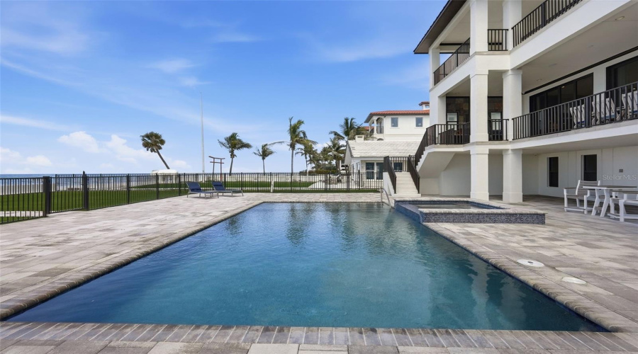 Redington Beach, Florida 33708, 5 Bedroom Bedrooms, ,4 Bathroombathrooms,Residential,For Sale,Gulf,0,Mfrtb8530265