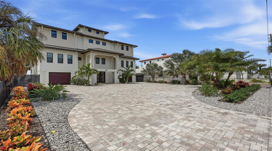 Redington Beach, Florida 33708, 5 Bedroom Bedrooms, ,4 Bathroombathrooms,Residential,For Sale,Gulf,0,Mfrtb8530265