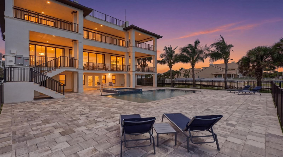 Redington Beach, Florida 33708, 5 Bedroom Bedrooms, ,4 Bathroombathrooms,Residential,For Sale,Gulf,0,Mfrtb8530265