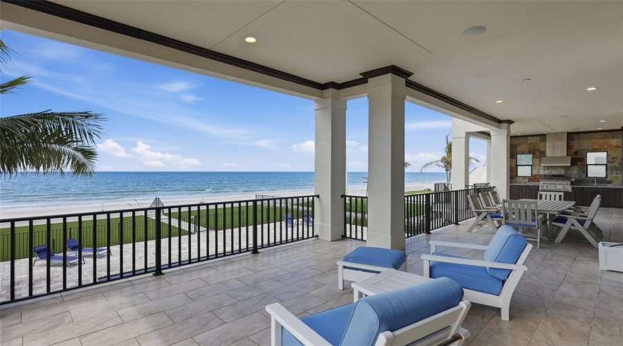 Redington Beach, Florida 33708, 5 Bedroom Bedrooms, ,4 Bathroombathrooms,Residential,For Sale,Gulf,0,Mfrtb8530265
