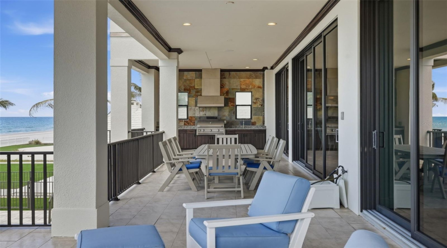 Redington Beach, Florida 33708, 5 Bedroom Bedrooms, ,4 Bathroombathrooms,Residential,For Sale,Gulf,0,Mfrtb8530265