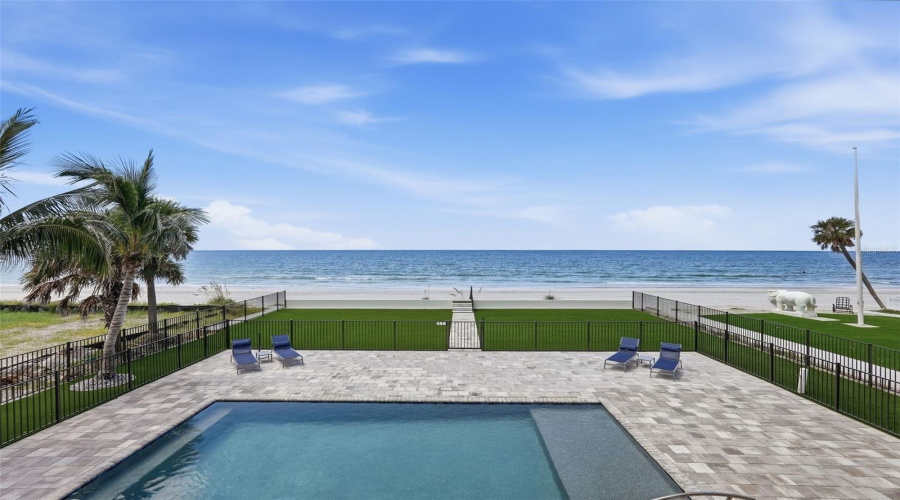 Redington Beach, Florida 33708, 5 Bedroom Bedrooms, ,4 Bathroombathrooms,Residential,For Sale,Gulf,0,Mfrtb8530265