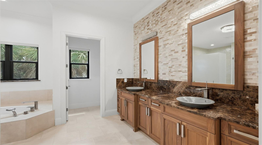 Redington Beach, Florida 33708, 5 Bedroom Bedrooms, ,4 Bathroombathrooms,Residential,For Sale,Gulf,0,Mfrtb8530265