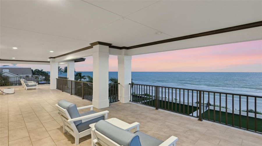 Redington Beach, Florida 33708, 5 Bedroom Bedrooms, ,4 Bathroombathrooms,Residential,For Sale,Gulf,0,Mfrtb8530265