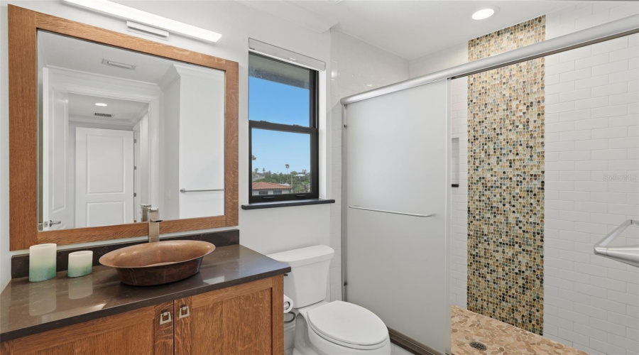 Redington Beach, Florida 33708, 5 Bedroom Bedrooms, ,4 Bathroombathrooms,Residential,For Sale,Gulf,0,Mfrtb8530265