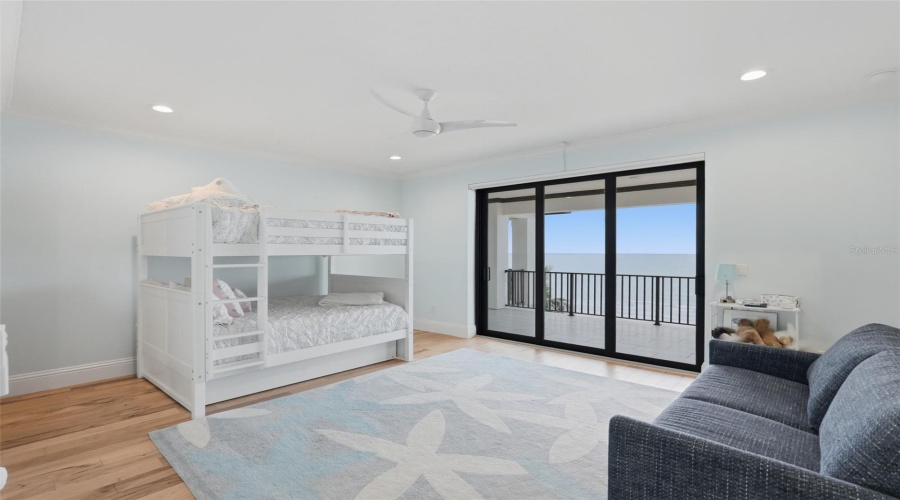 Redington Beach, Florida 33708, 5 Bedroom Bedrooms, ,4 Bathroombathrooms,Residential,For Sale,Gulf,0,Mfrtb8530265