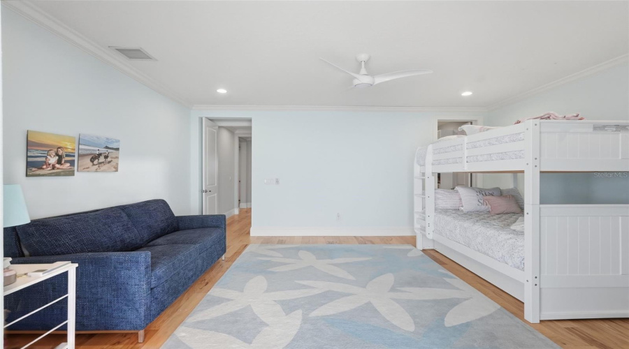 Redington Beach, Florida 33708, 5 Bedroom Bedrooms, ,4 Bathroombathrooms,Residential,For Sale,Gulf,0,Mfrtb8530265