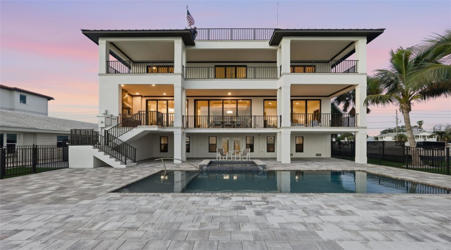 Redington Beach, Florida 33708, 5 Bedroom Bedrooms, ,4 Bathroombathrooms,Residential,For Sale,Gulf,0,Mfrtb8530265
