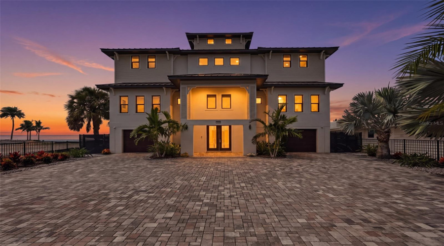 Redington Beach, Florida 33708, 5 Bedroom Bedrooms, ,4 Bathroombathrooms,Residential,For Sale,Gulf,0,Mfrtb8530265