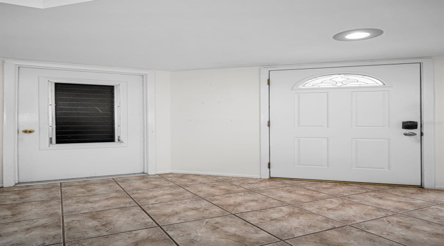 Entry - Ceramic Tile