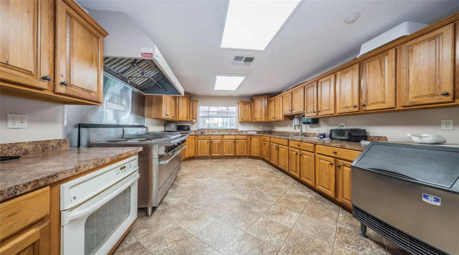 Heritage Lake 55+ Community Kitchen