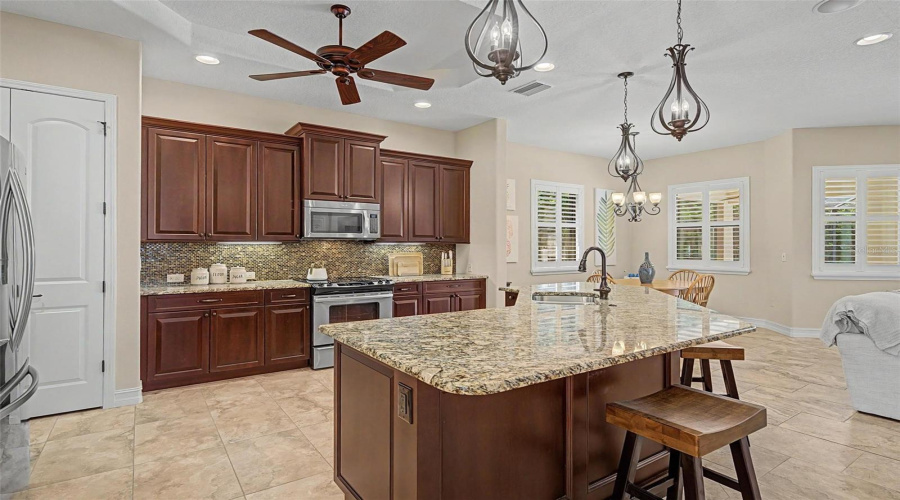 Oversized Breakfast Bar With Pendent Lighting