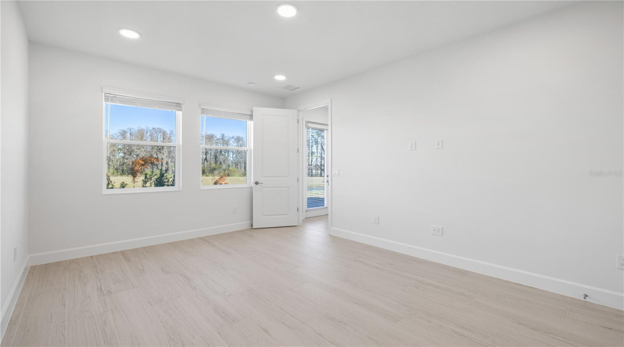 Winter Garden, Florida 34787, 4 Bedroom Bedrooms, ,4 Bathroombathrooms,Residential,For Sale,Muskgrass,0,Mfro6388174