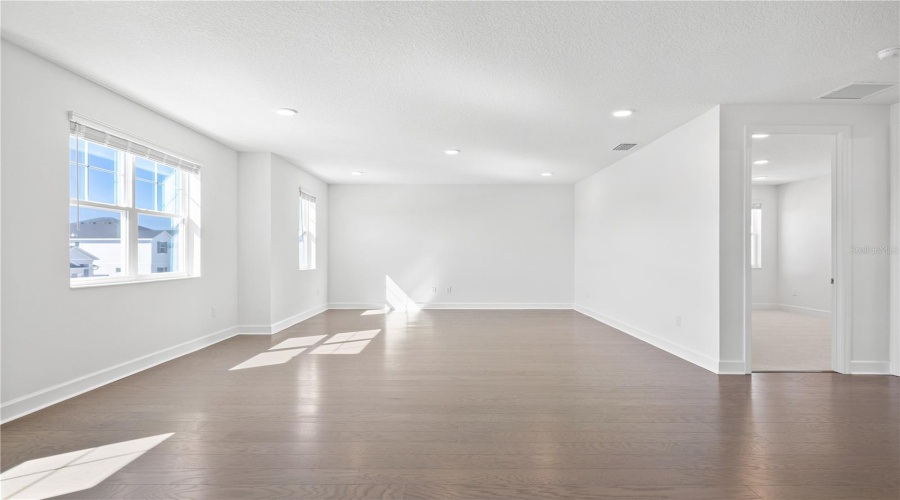 Winter Garden, Florida 34787, 4 Bedroom Bedrooms, ,4 Bathroombathrooms,Residential,For Sale,Muskgrass,0,Mfro6388174