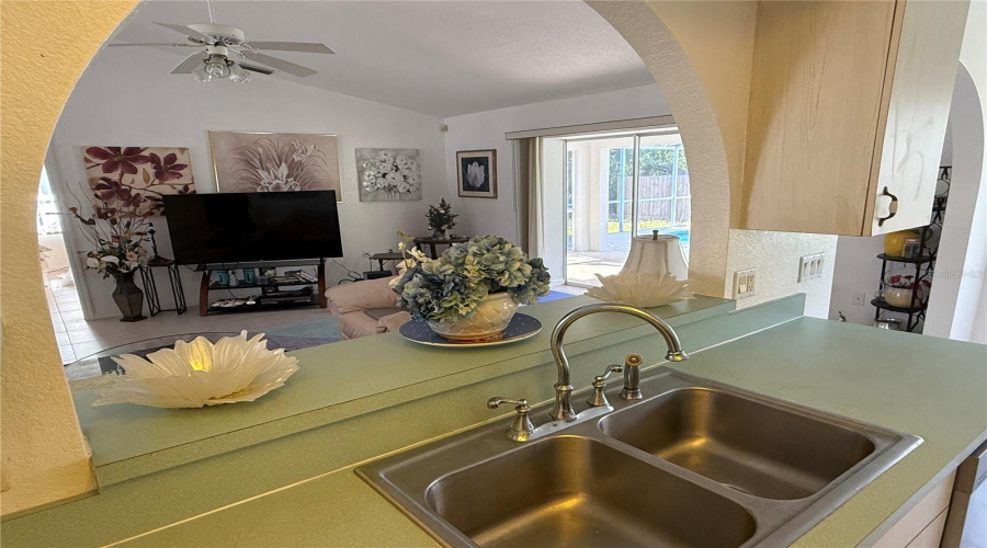 Port Charlotte, Florida 33952, 2 Bedroom Bedrooms, ,2 Bathroombathrooms,Residential,For Sale,Beaverton,0,Mfra4653928