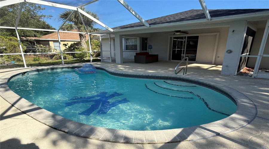 Port Charlotte, Florida 33952, 2 Bedroom Bedrooms, ,2 Bathroombathrooms,Residential,For Sale,Beaverton,0,Mfra4653928