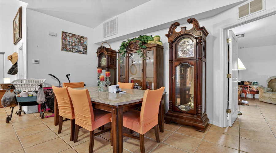 Cape Coral, Florida 33909, 3 Bedroom Bedrooms, ,2 Bathroombathrooms,Residential,For Sale,20Th,0,Mfrtb8516754