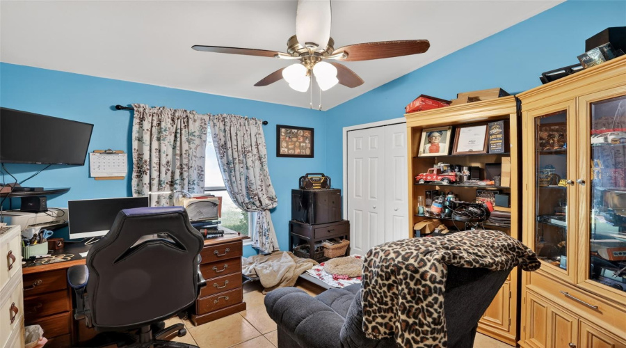 Cape Coral, Florida 33909, 3 Bedroom Bedrooms, ,2 Bathroombathrooms,Residential,For Sale,20Th,0,Mfrtb8516754