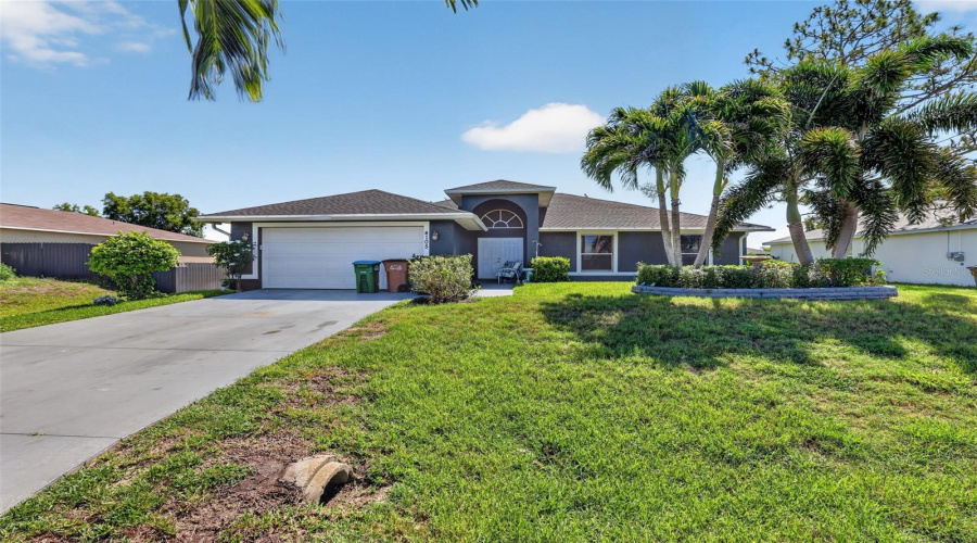 Cape Coral, Florida 33909, 3 Bedroom Bedrooms, ,2 Bathroombathrooms,Residential,For Sale,20Th,0,Mfrtb8516754