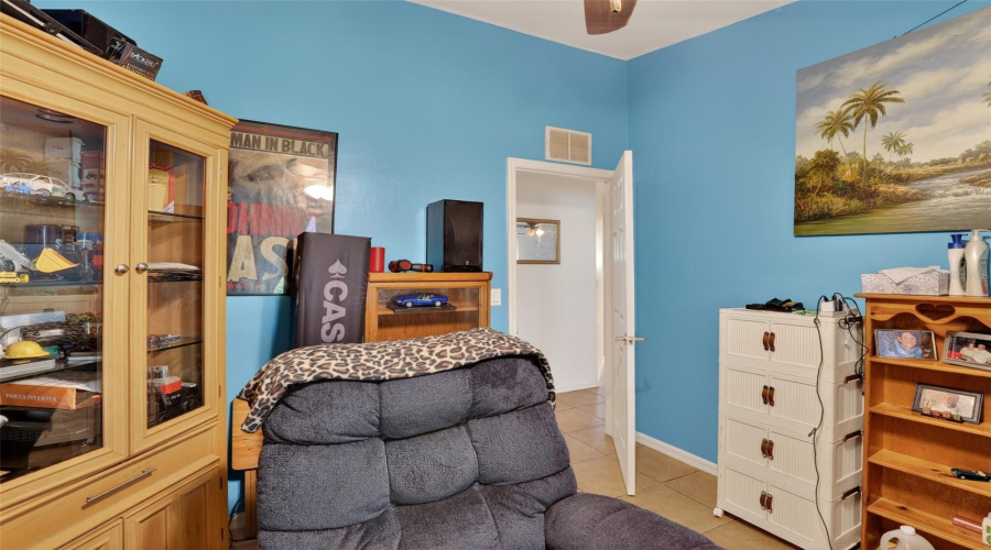Cape Coral, Florida 33909, 3 Bedroom Bedrooms, ,2 Bathroombathrooms,Residential,For Sale,20Th,0,Mfrtb8516754