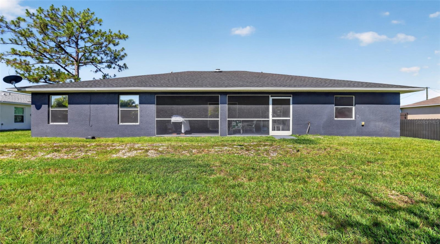 Cape Coral, Florida 33909, 3 Bedroom Bedrooms, ,2 Bathroombathrooms,Residential,For Sale,20Th,0,Mfrtb8516754