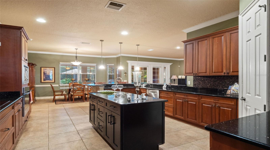 Clermont, Florida 34711, 5 Bedroom Bedrooms, ,4 Bathroombathrooms,Residential,For Sale,Priebe Rd,0,Mfrg5116899