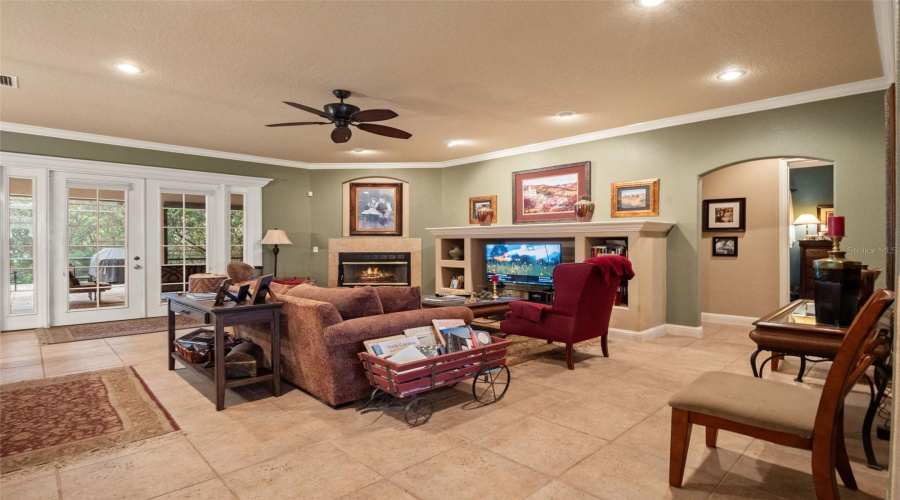 Clermont, Florida 34711, 5 Bedroom Bedrooms, ,4 Bathroombathrooms,Residential,For Sale,Priebe Rd,0,Mfrg5116899