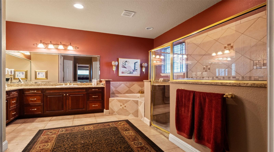 Clermont, Florida 34711, 5 Bedroom Bedrooms, ,4 Bathroombathrooms,Residential,For Sale,Priebe Rd,0,Mfrg5116899