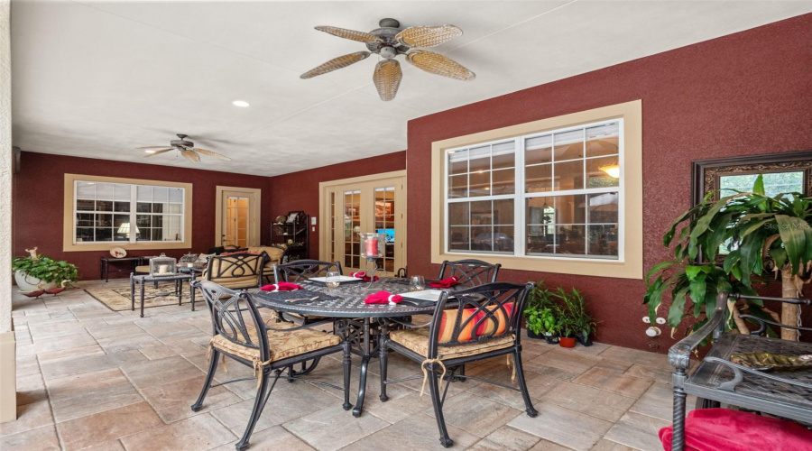 Clermont, Florida 34711, 5 Bedroom Bedrooms, ,4 Bathroombathrooms,Residential,For Sale,Priebe Rd,0,Mfrg5116899
