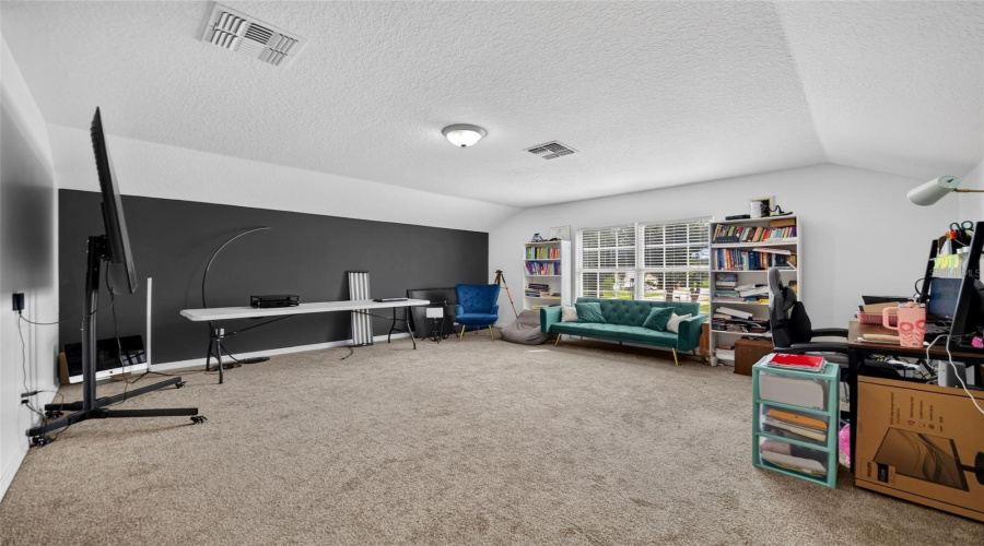 Ocoee, Florida 34761, 6 Bedroom Bedrooms, ,4 Bathroombathrooms,Residential,For Sale,Laurel Blossom,0,Mfrtb8542993